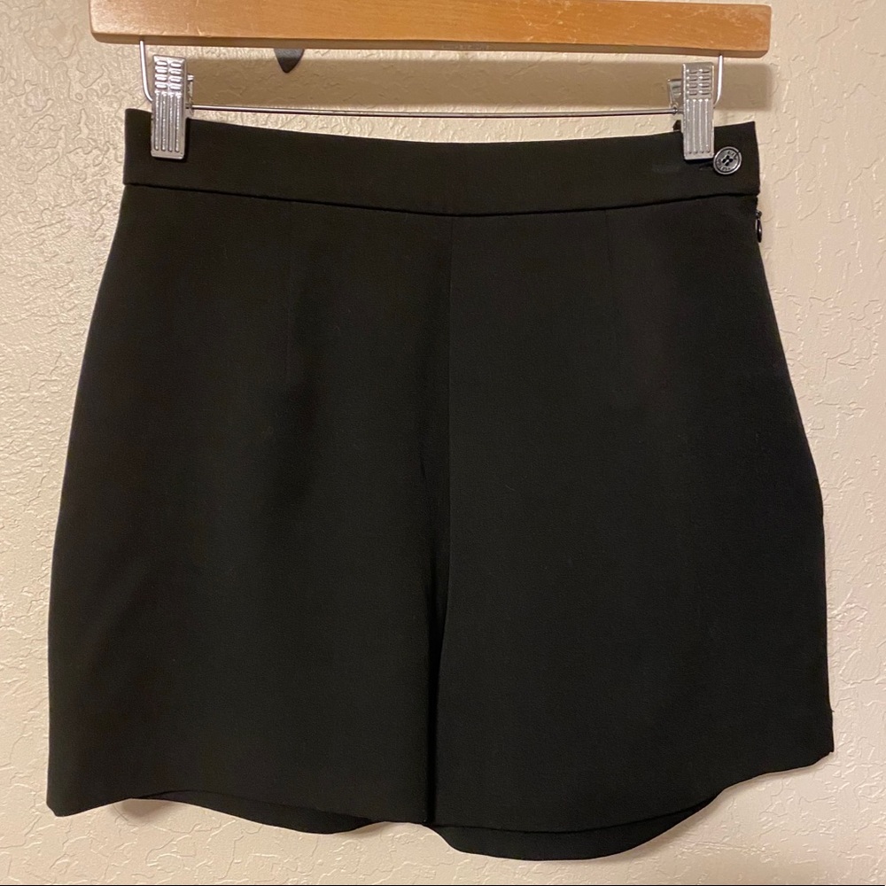 Vertigo short shorts new size 6